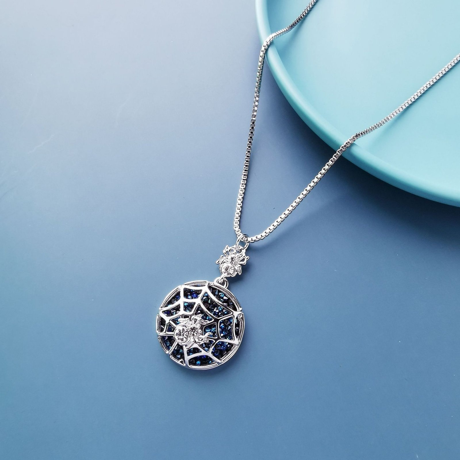 spider pattern crystal necklace european and american retro quirky halloween personalised design spider web pendant necklace spider pattern crystal necklace european and american retro quirky halloween personalised design spider web pendant necklace