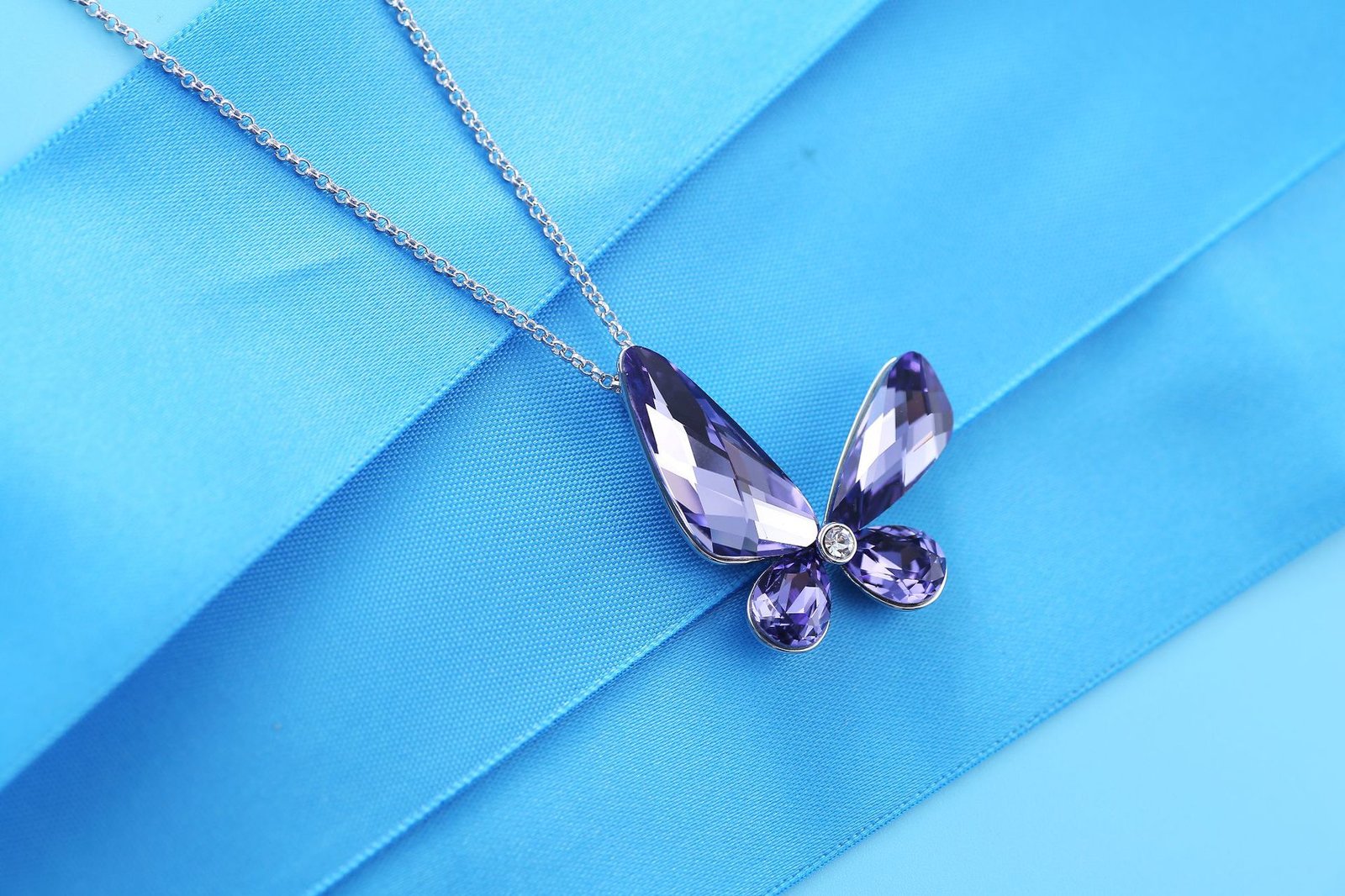 butterfly crystal pendant necklace with austrian crystal animal pendant choker butterfly crystal pendant necklace with austrian crystal animal pendant choker