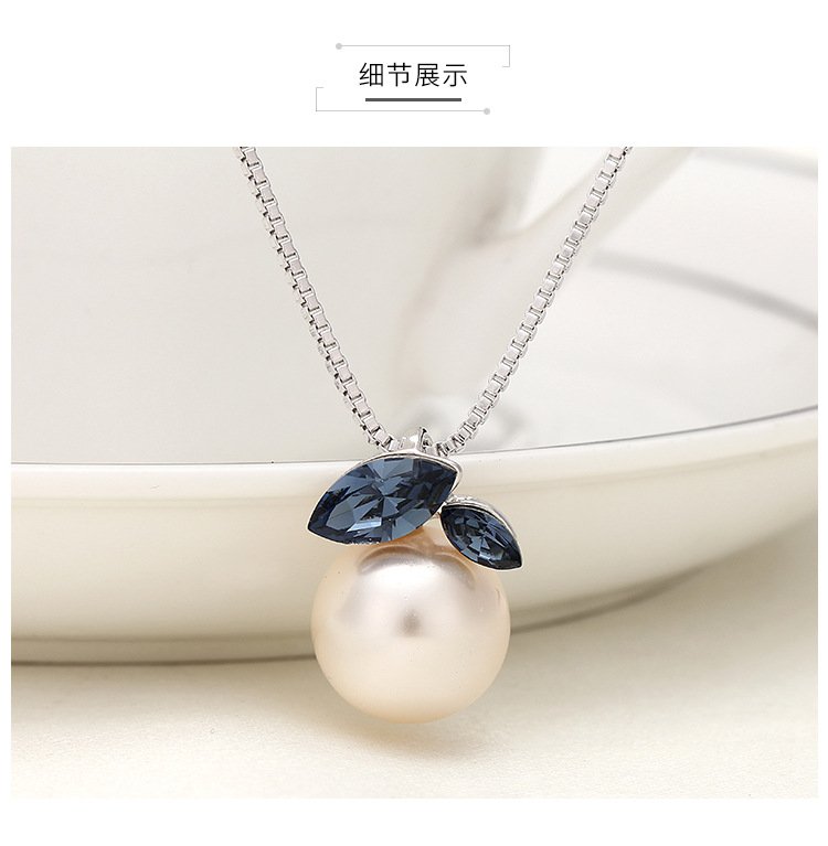 women's pearl pendant necklace with perfectly round high lustre pearls, collarbone chain women's pearl pendant necklace with perfectly round high lustre pearls, collarbone chain