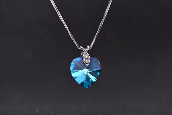 ocean heart crystal pendant necklace stylish sweet collarbone chain ocean heart crystal pendant necklace stylish sweet collarbone chain
