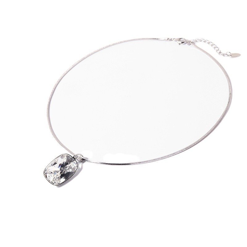 square crystal necklace for women, fashionable classic single crystal necklace square crystal necklace for women, fashionable classic single crystal necklace