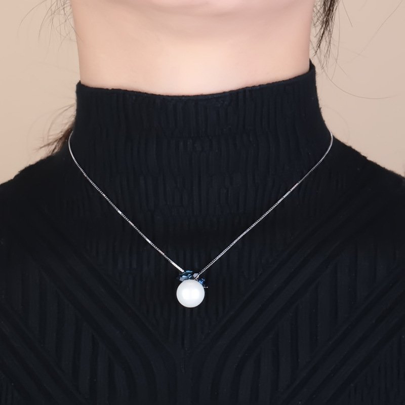 women's pearl pendant necklace with perfectly round high lustre pearls, collarbone chain women's pearl pendant necklace with perfectly round high lustre pearls, collarbone chain
