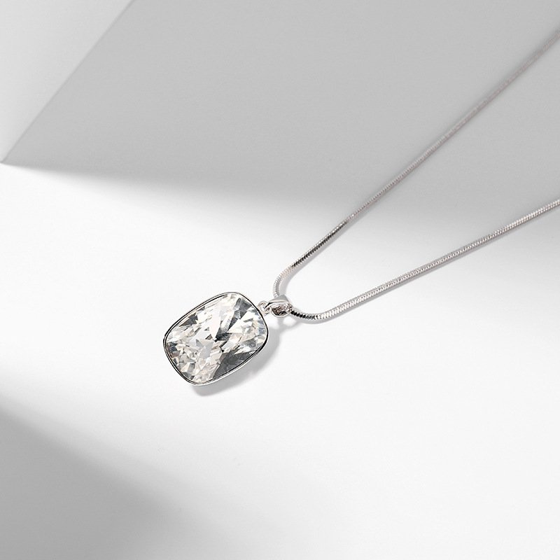square crystal necklace for women, fashionable classic single crystal necklace square crystal necklace for women, fashionable classic single crystal necklace