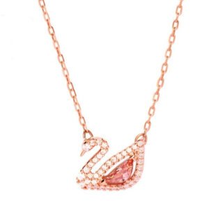 fashion pink swan necklace for women, simple and lively animal pendant collarbone chain, does not fade