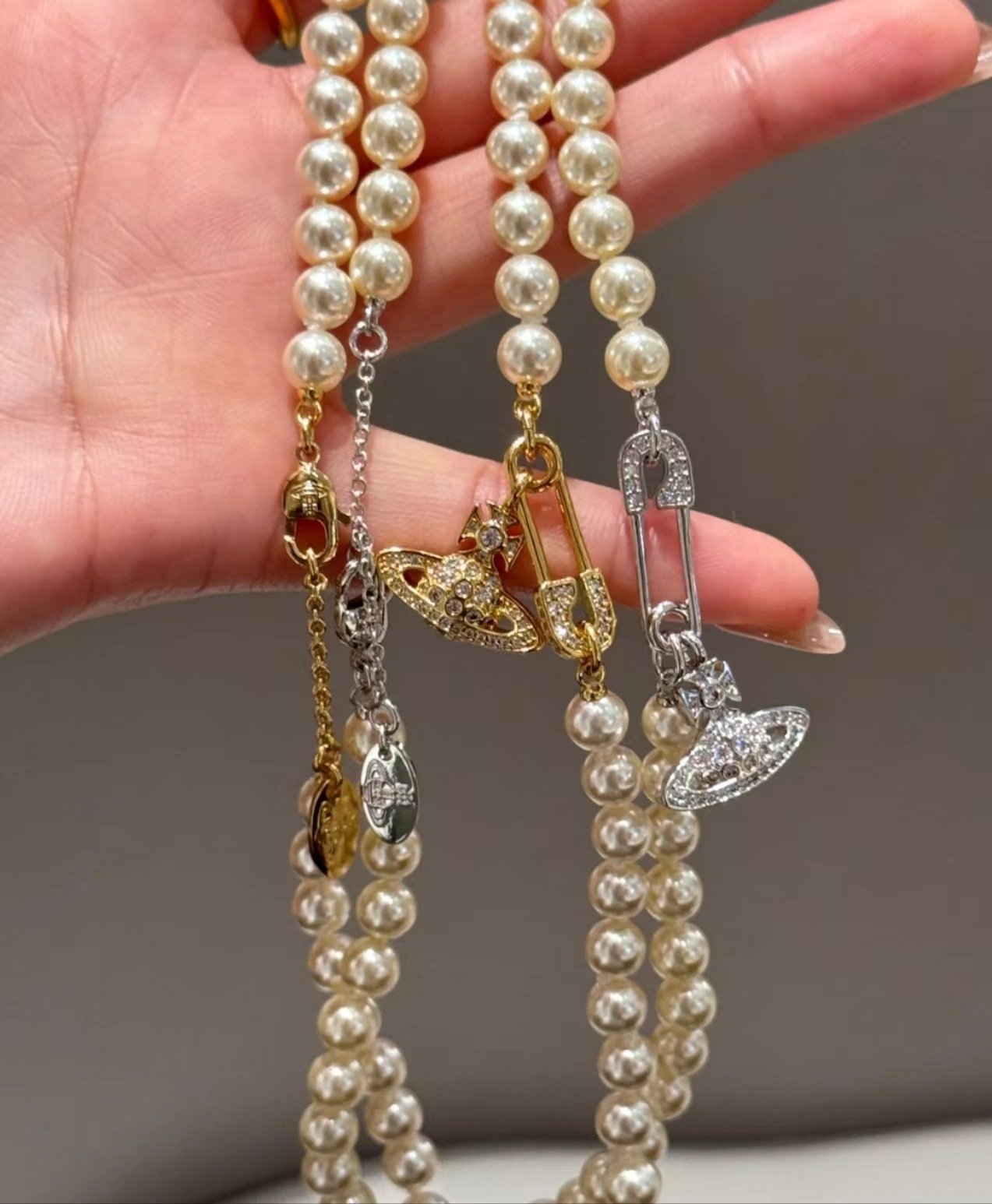 safety pin saturn pearl pendant necklace fashion women's collarbone chain safety pin saturn pearl pendant necklace fashion women's collarbone chain