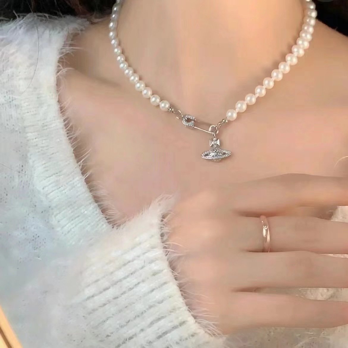 safety pin saturn pearl pendant necklace fashion women's collarbone chain safety pin saturn pearl pendant necklace fashion women's collarbone chain